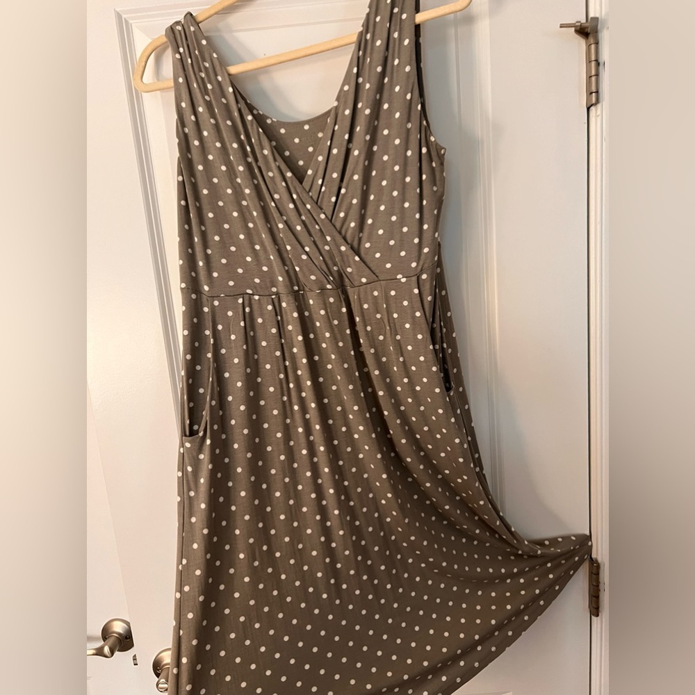 Garnet Hill size M sleeveless dress with pockets